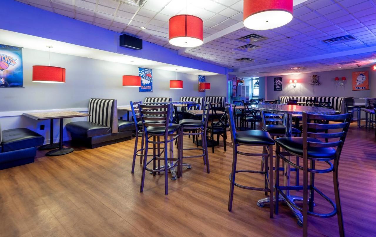 Red Roof Inn Plus Newark Liberty Airport - Carteret Exterior photo